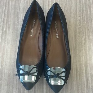 Donald J. Pliner Black 1 inch light wedge/flat  with Decorative Bow